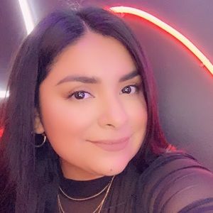 Meet your Posher, Neida